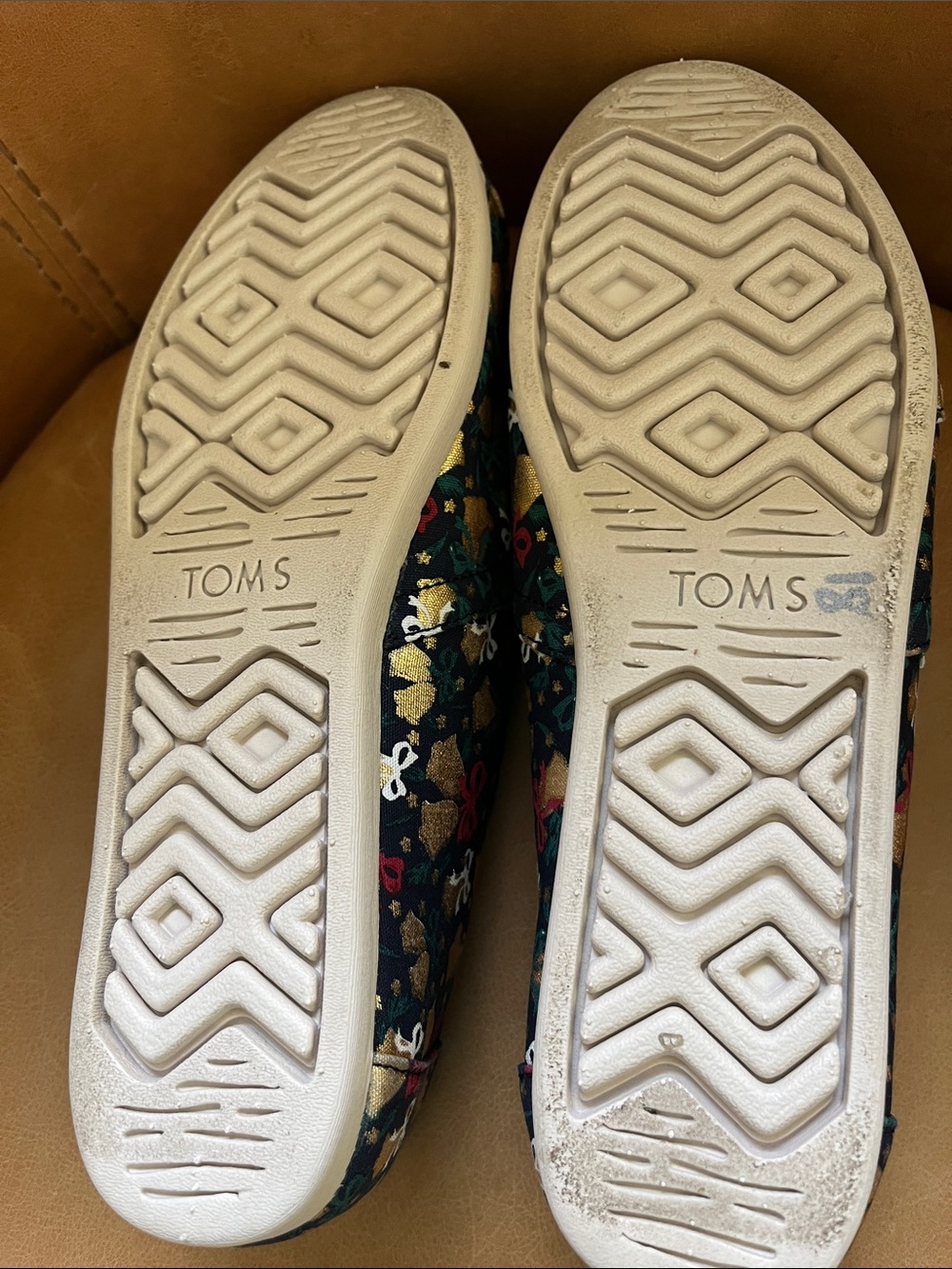 Toms Holiday Bows and Bells Slip-On Flats - Picture 3 of 4